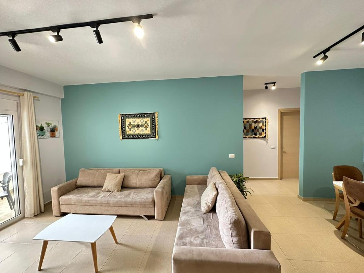 Trea Accomodations - On Private Beach With Sunbed & Umbrella Vlore Exterior photo