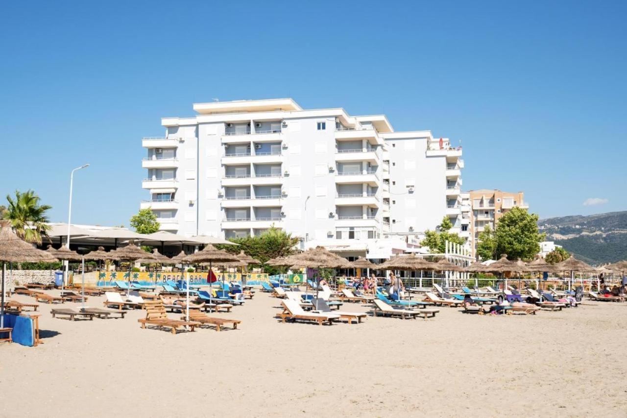 Trea Accomodations - On Private Beach With Sunbed & Umbrella Vlore Exterior photo